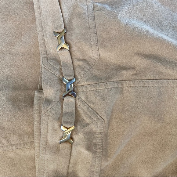 Western Vintage Canadian Made 70’s Khaki Tan Suede Midi Belted Skirt - Picture 7 of 7